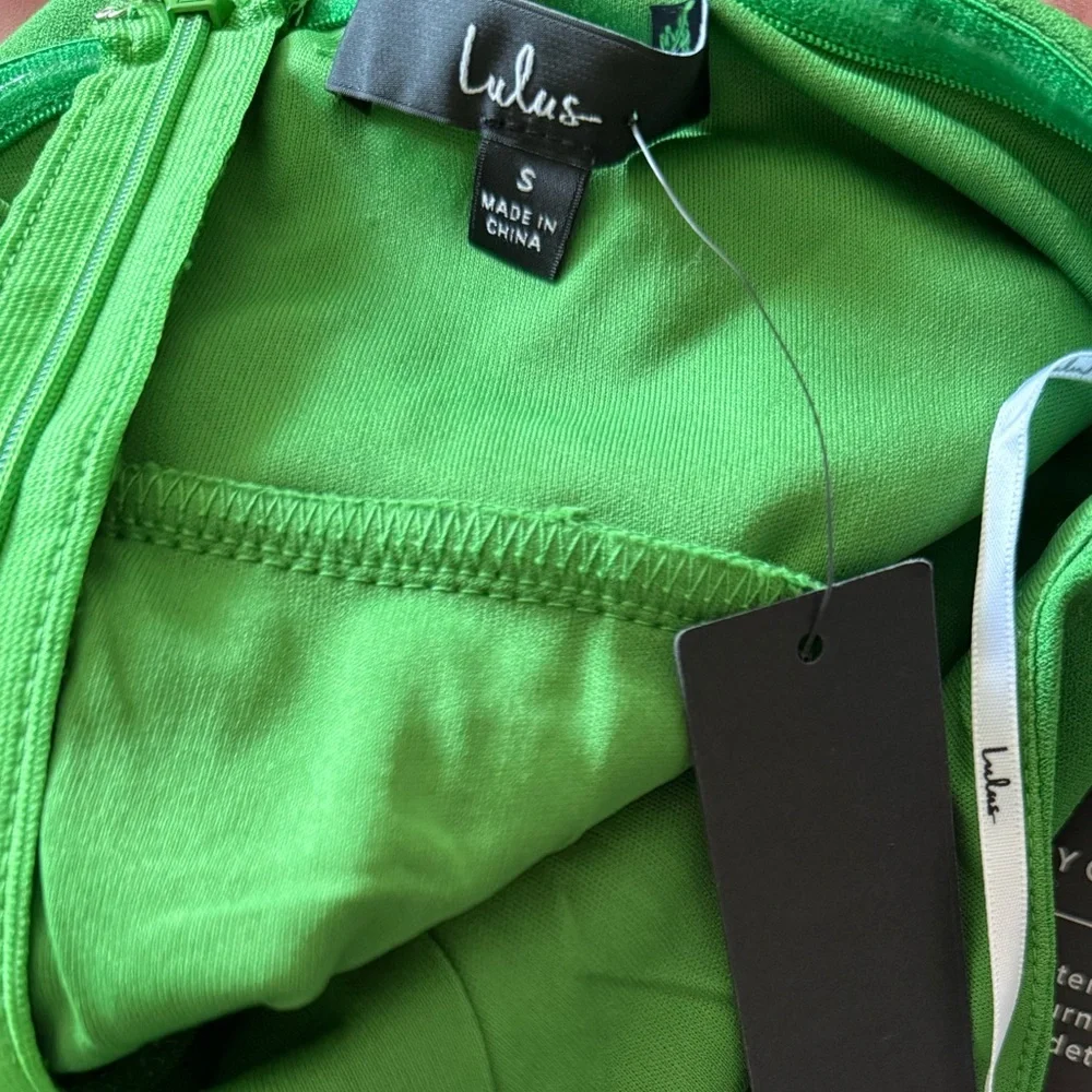 Lulus NWT Mesmerizing Perfection Green Halter Neck Backless Maxi Dress Small - Picture 3 of 6